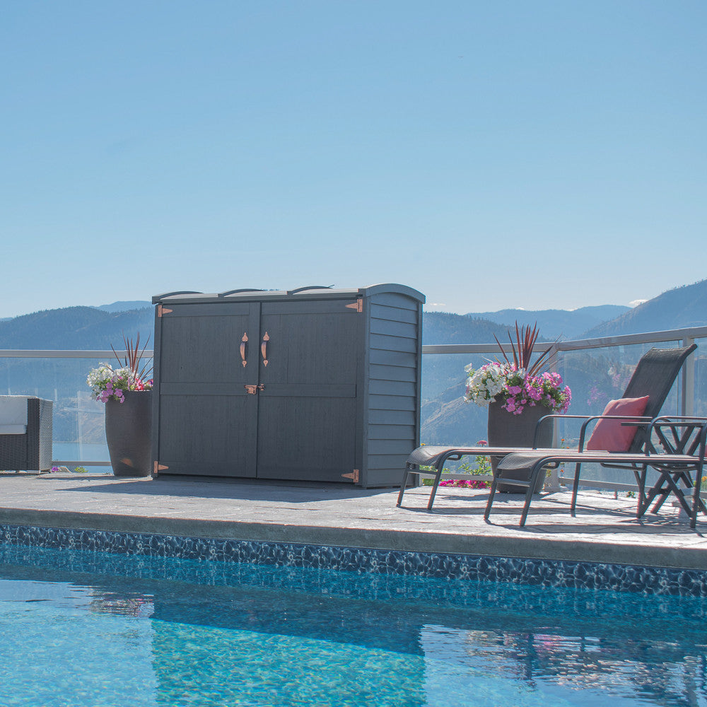 Oscar Shed - stained 