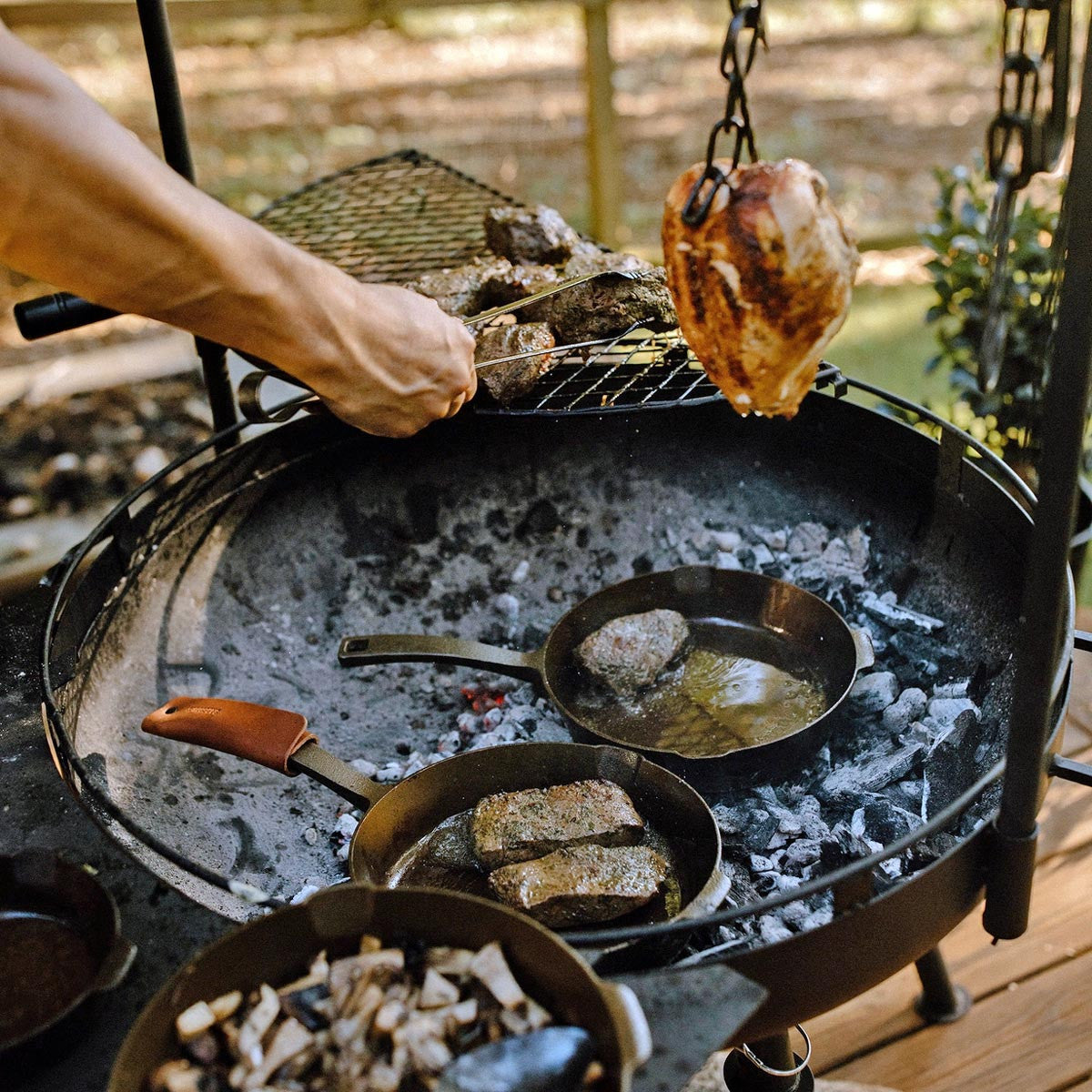 Solid Steel Cowboy Fire Pit & Grill - 30"