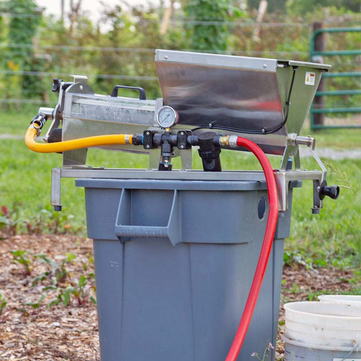 Bio-Extractor X100 Beneficial Microbe Infuser - 250 GPH