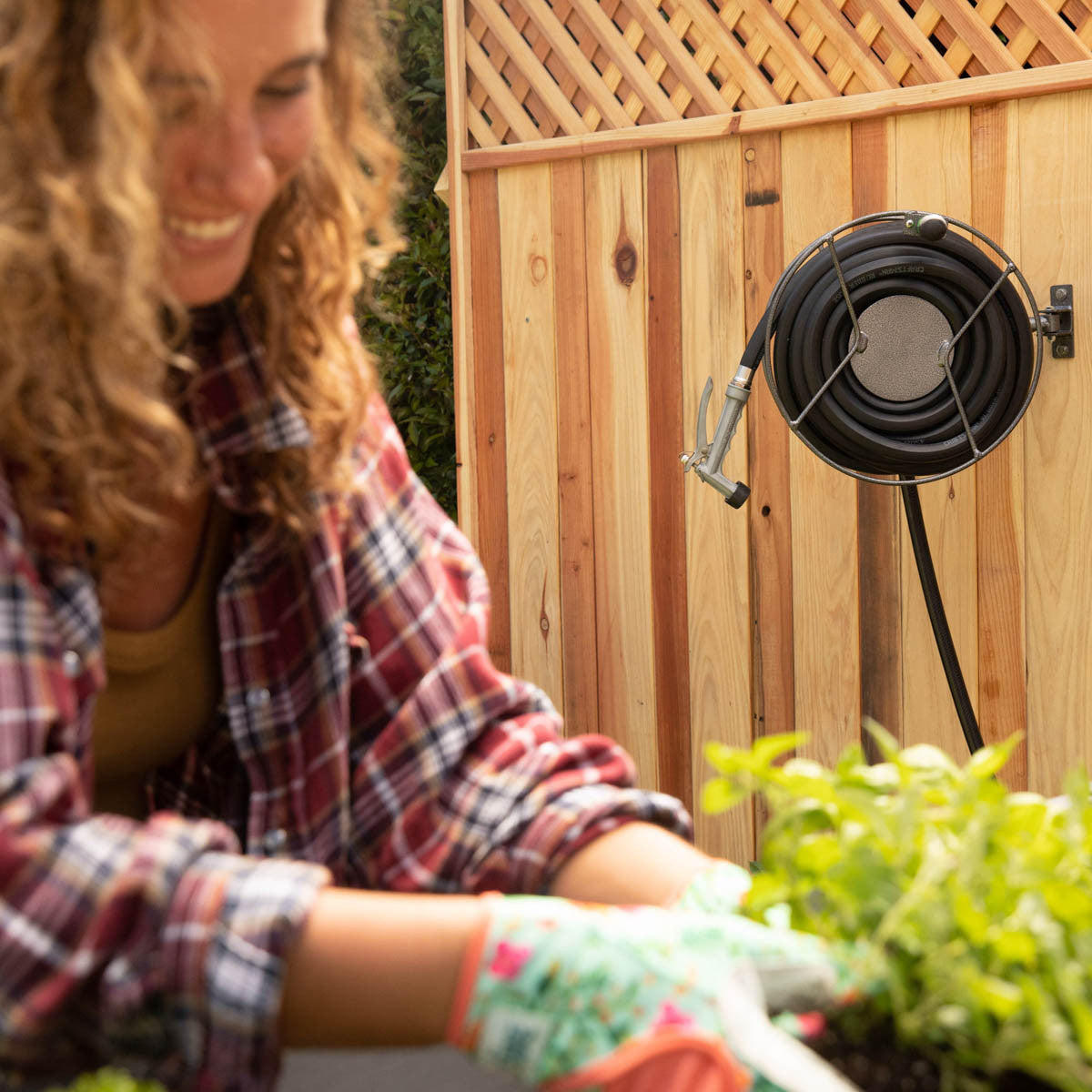 Wall Mount Swivel Hose Reel