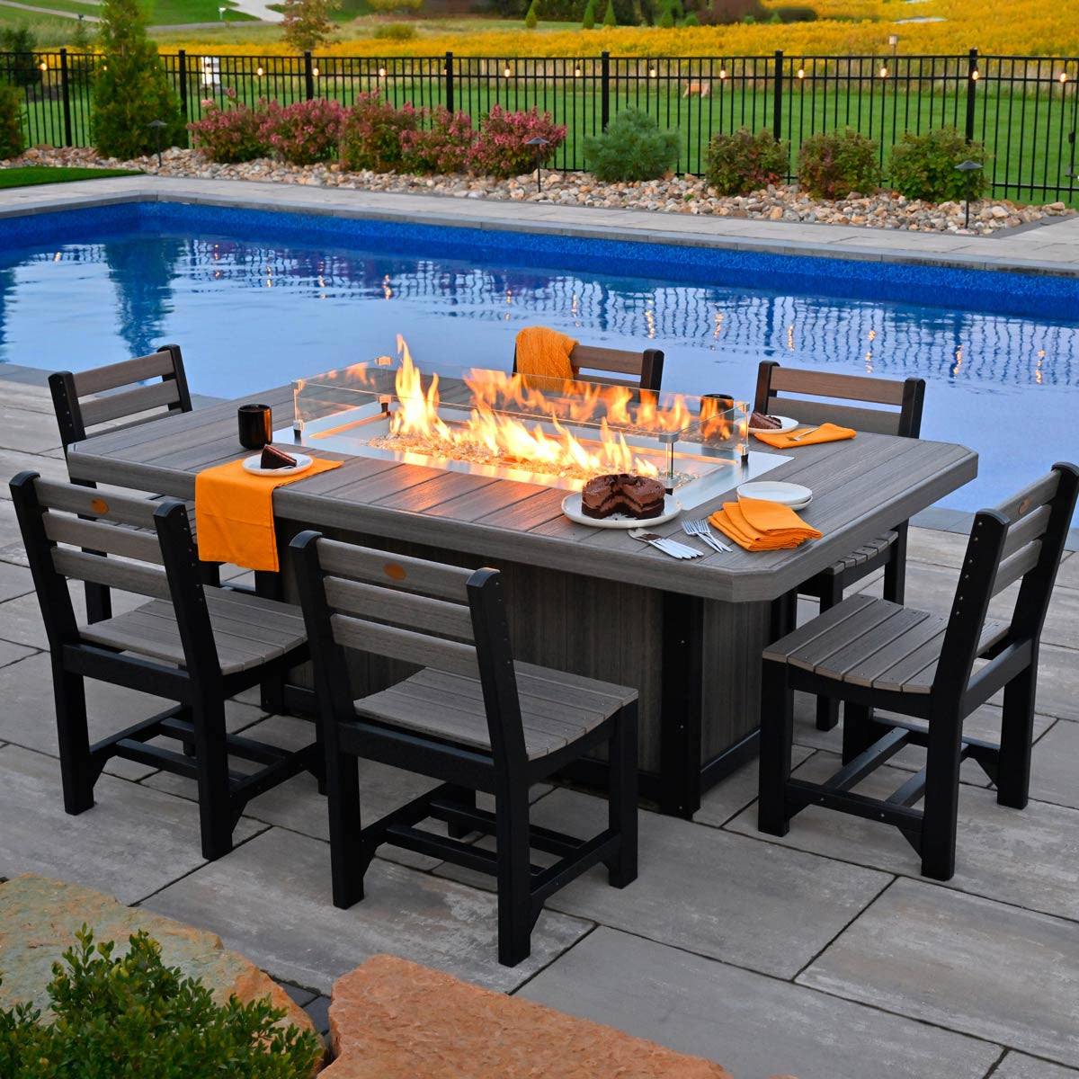 Coastal Gray & Chestnut Brown Black