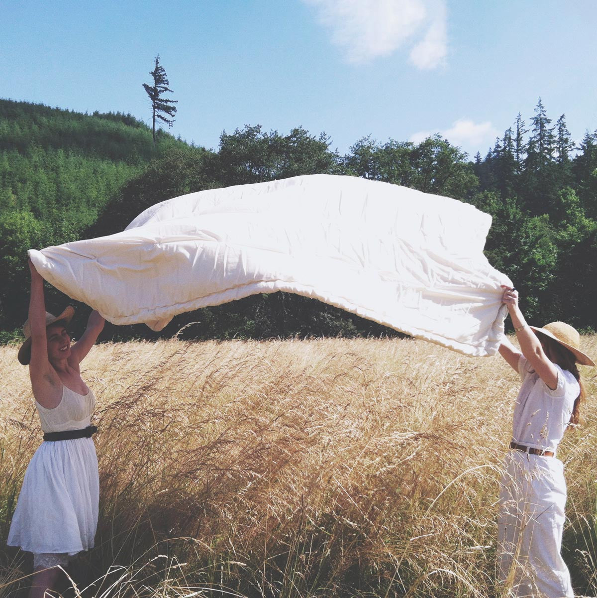 Queen-Size Wool Comforter